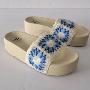 WOMEN'S DIRTY LAUNDRY WORBLE PLATFORM SANDALS size 9 NWOT